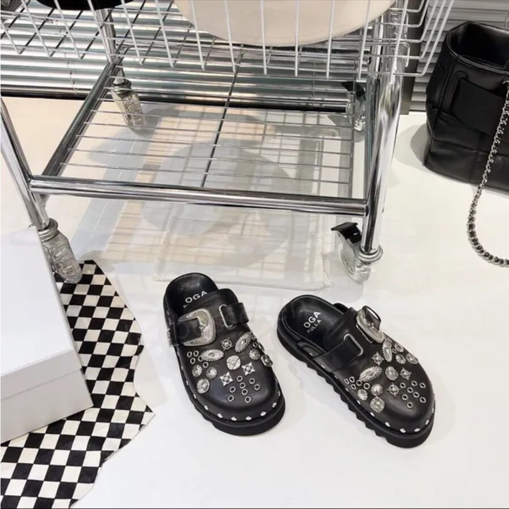 Black Clogs - Toga inspired!